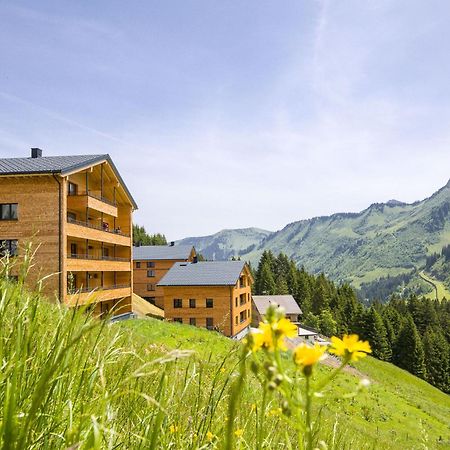 Апартаменты Alpenstolz Damuels Haus 1 - Stilvoll Urlauben In Den Bergen Экстерьер фото